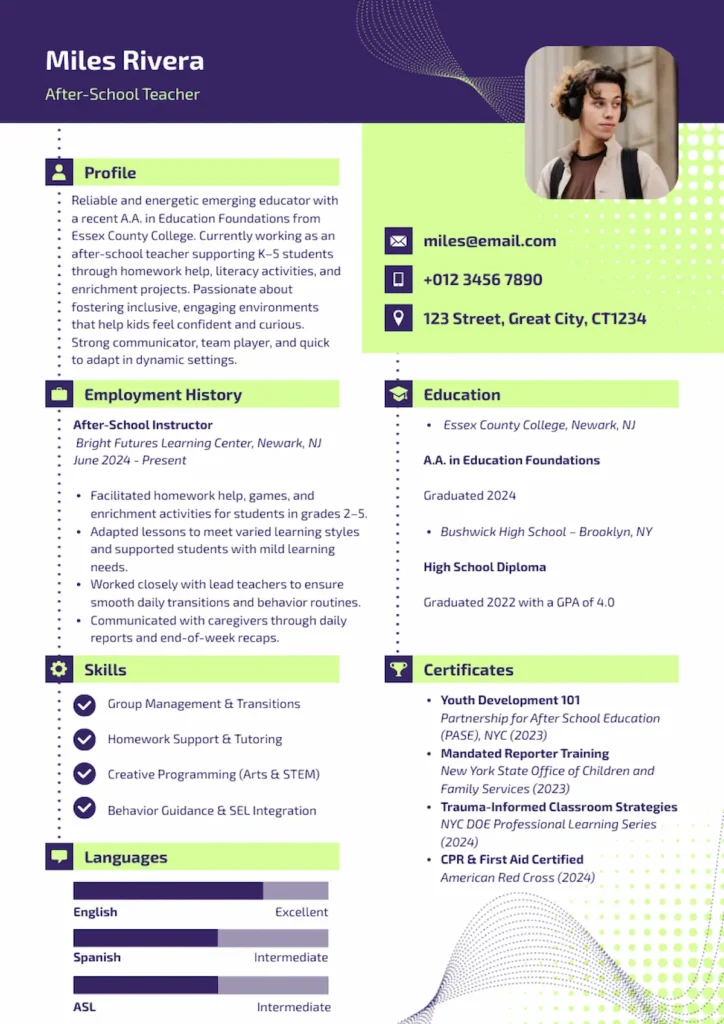 after school teacher resume template by Piktochart